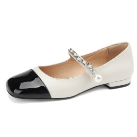 Low Heels Comfortable With Pearls Leather With Chain Cute