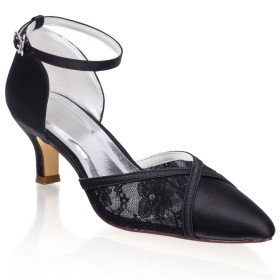 Elegante Sandalette Satijnen Zwarte Met Lage Hakken Kitten Heel Gesloten Neus