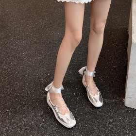 バイカラーファッションシューズレースアップ蝶結びスエードメタリックフラットカジュアル革痛くないスニーカー