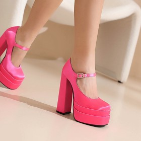 Plateauzool Mode Pumps Roze Met Enkelbandje Gesp Satijnen Highheel Schoen