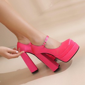 Plateauzool Mode Pumps Roze Met Enkelbandje Gesp Satijnen Highheel Schoen