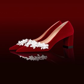 Mooie Schoen Bloem Met Blokhak 8 cm High Heel Gala Bruidsschoen Bordeaux Rode Instapper Fluwelen Pumps