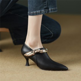 Natural Leather 6 cm Heeled Chain Shooties Elegant