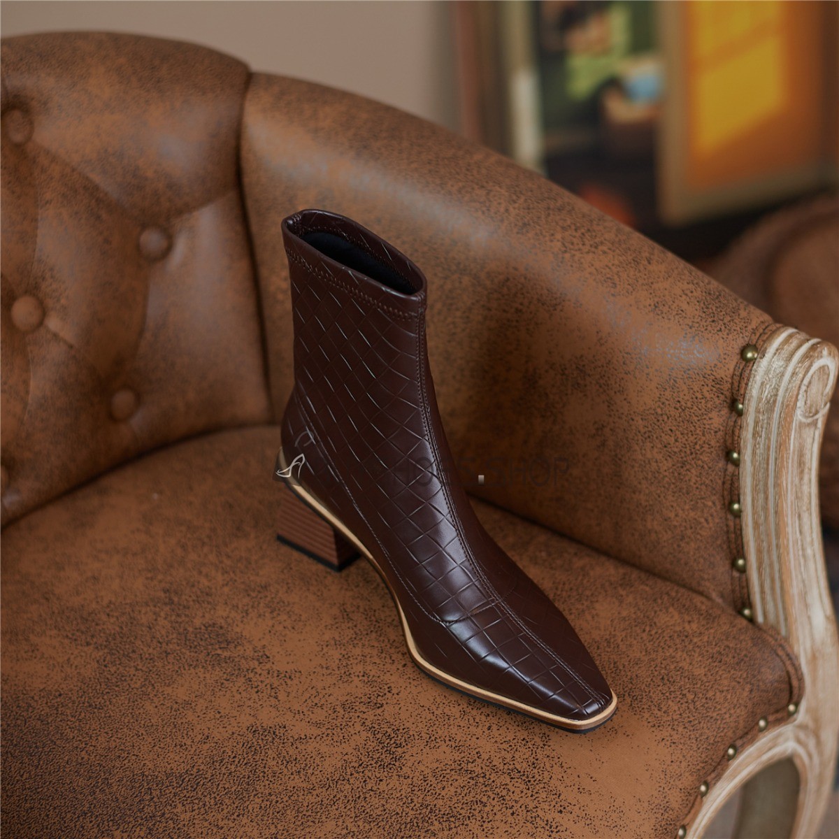 Low heel leather booties store