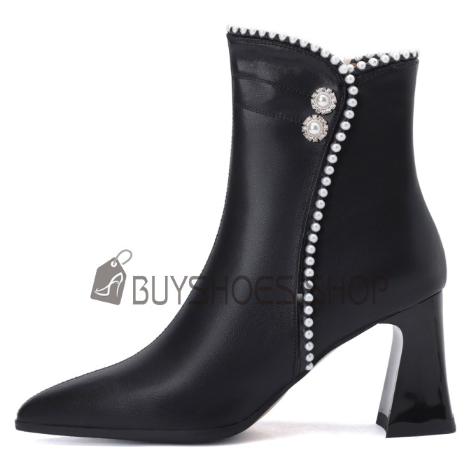 navy blue dress for baby girl What type of shoes would look best with this dress for a winter/Christmas  themed wedding? : r/Weddingattireapproval